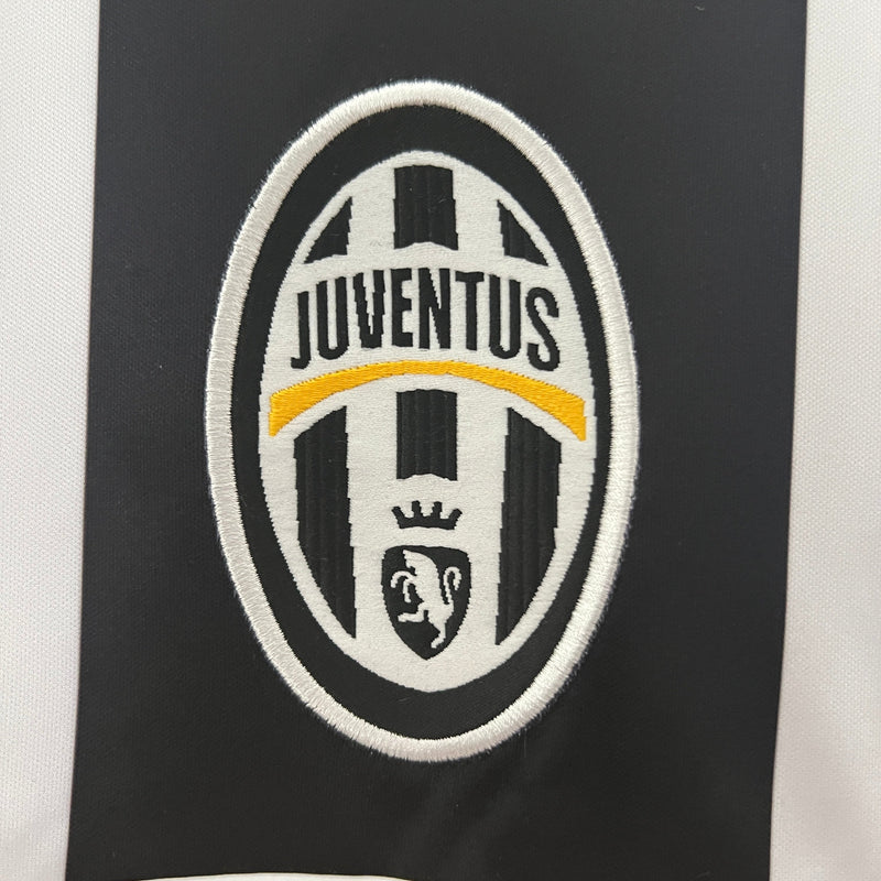 CAMISA JUVENTUS RETRÔ HOME 04/05