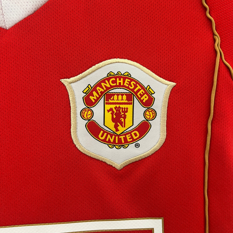 KIT INFANTIL RETRÔ MANCHESTER UNITED HOME 06/07
