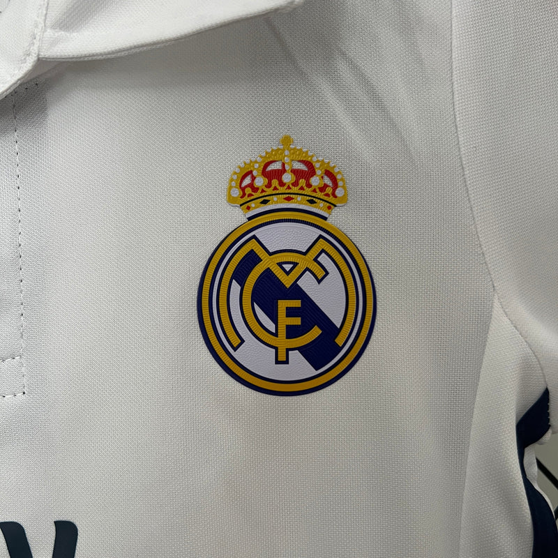 KIT INFANTIL RETRÔ REAL MADRID HOME 16/17
